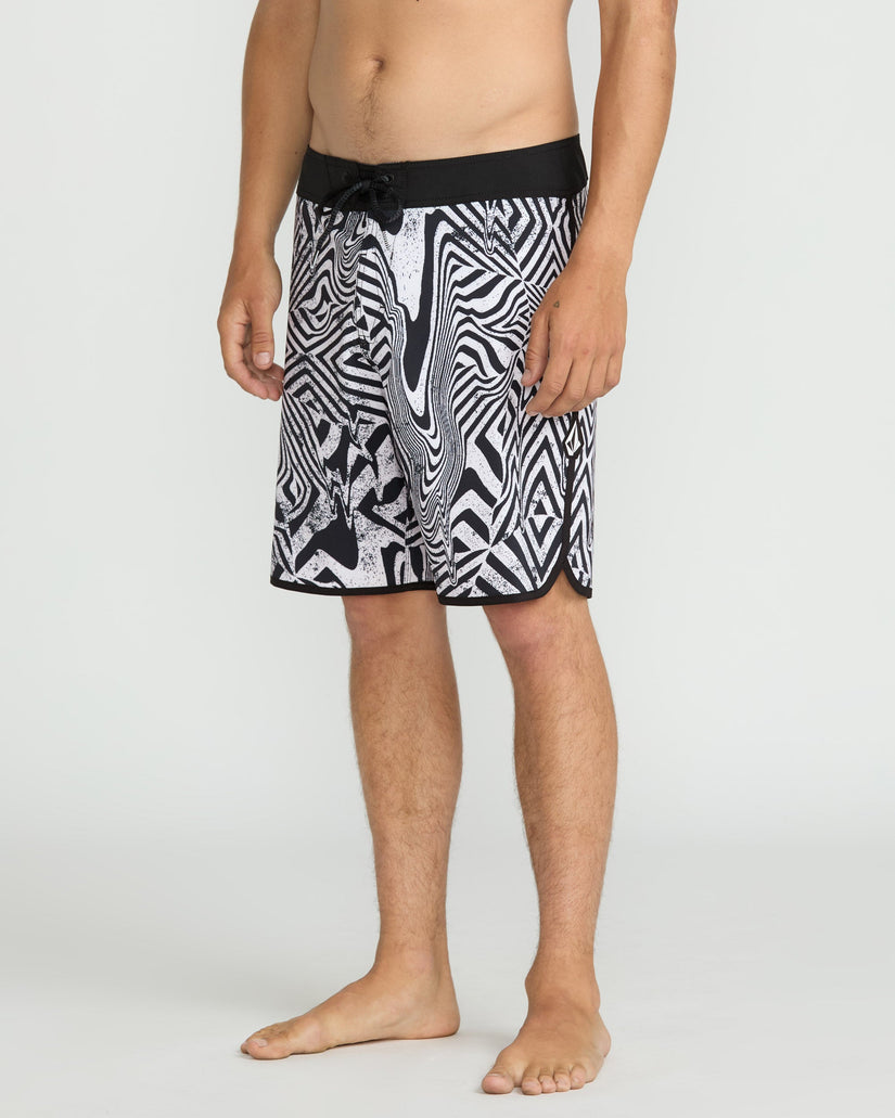 Infuse Scallop Mod 19" Boardshort - White Black