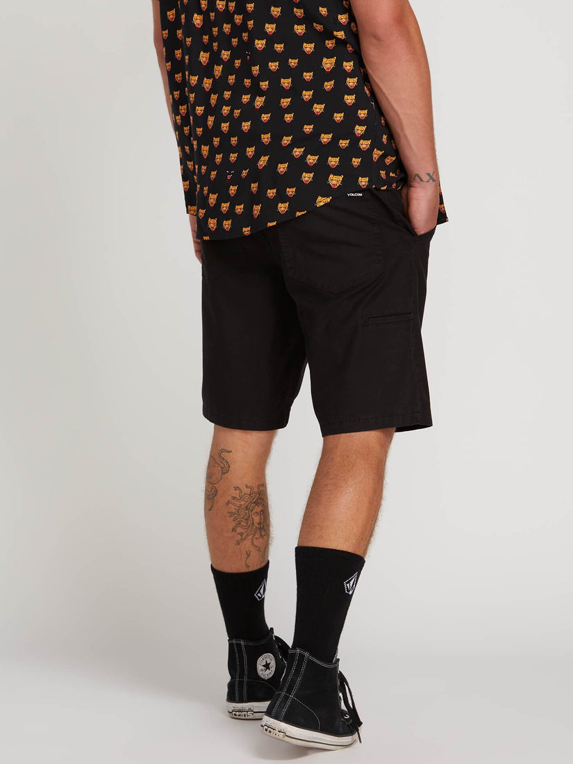 RISER SHORT (A0911901_BLK) [2]