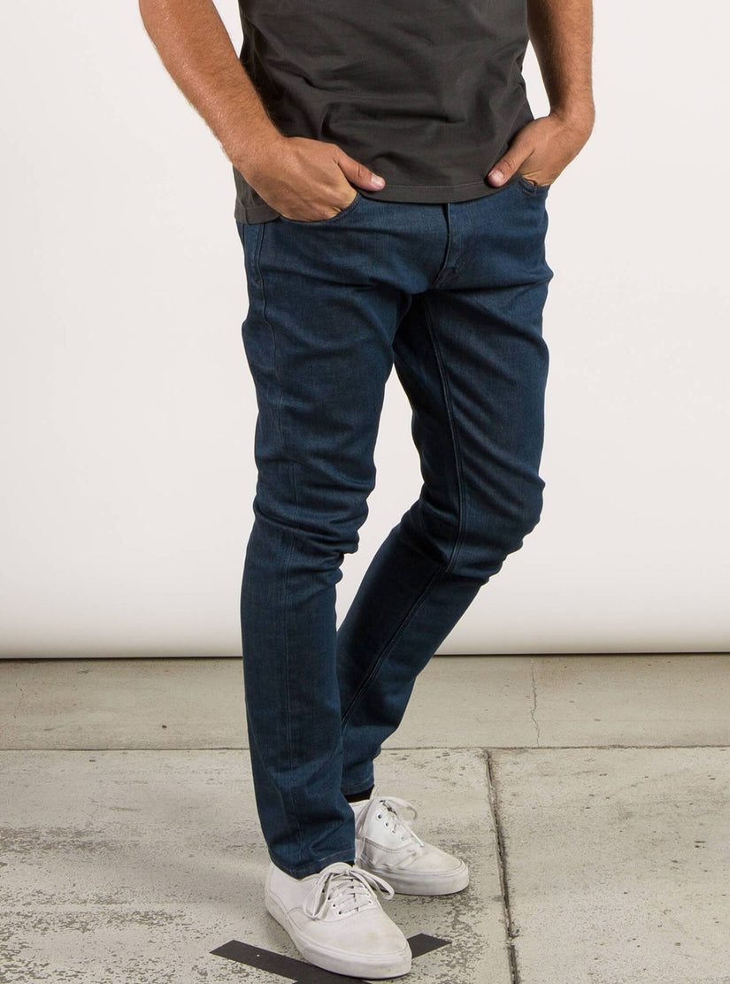Solver Tapered Jeans - Free Blue